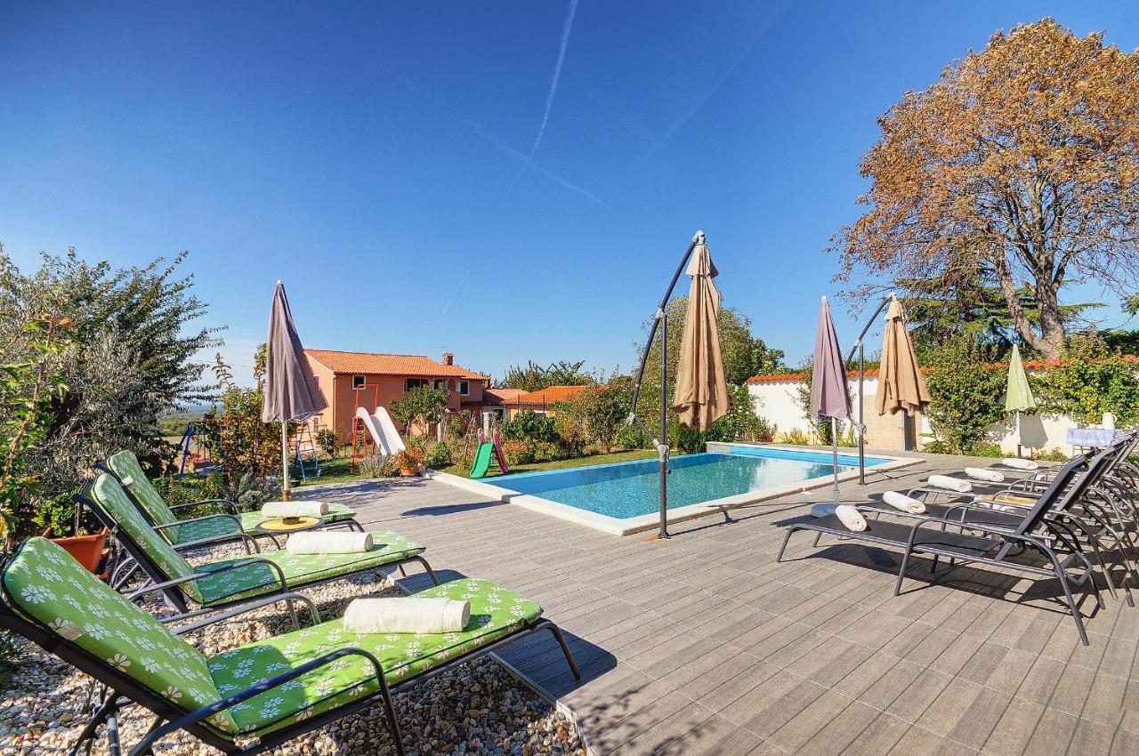 Apartments Faris Канфанар Экстерьер фото